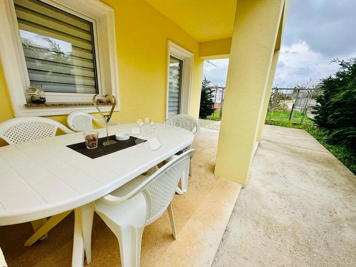 Hiša Rovinjsko Selo, Rovinj, 250m2