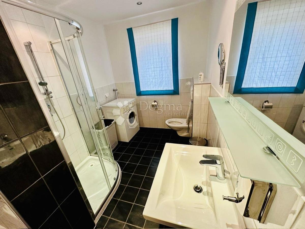 Hiša Rovinjsko Selo, Rovinj, 250m2