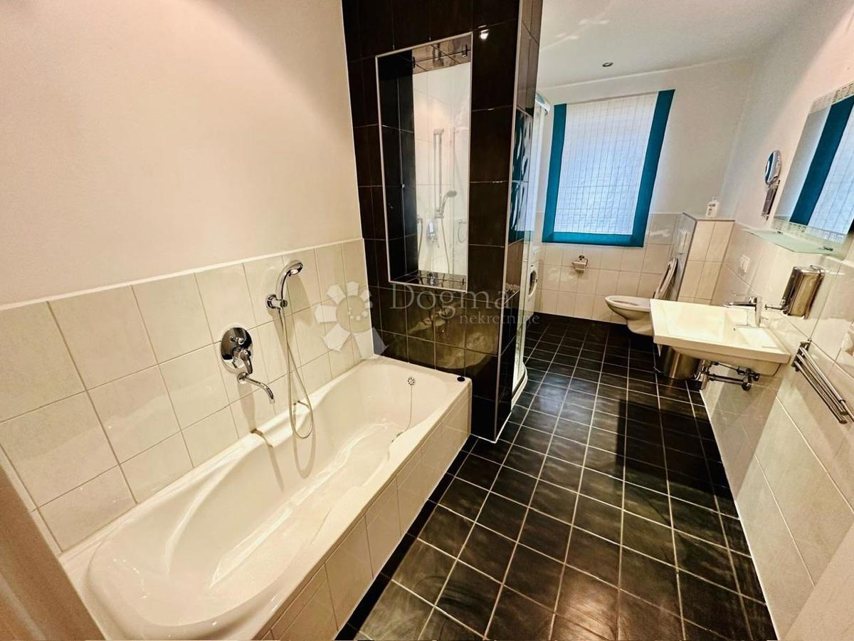Hiša Rovinjsko Selo, Rovinj, 250m2