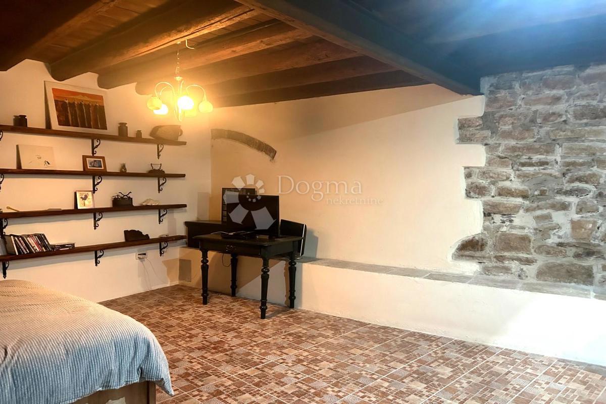 Hiša Rovinj, 153m2