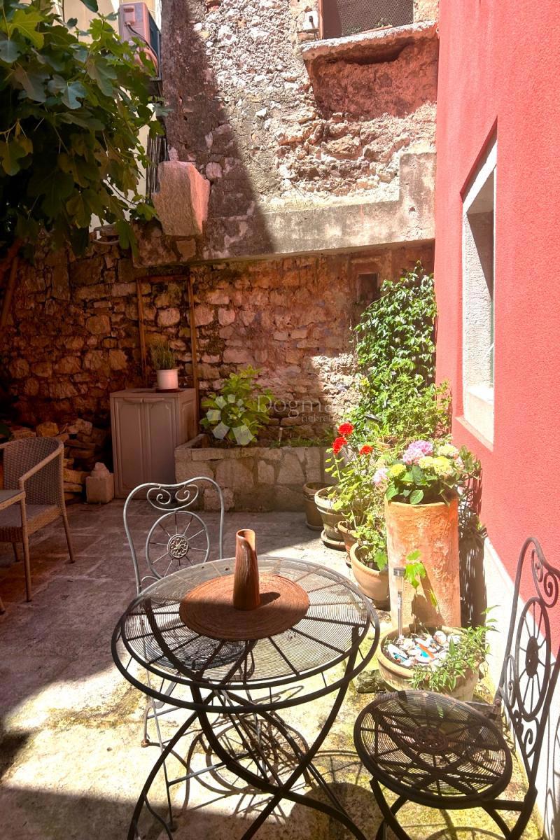 Hiša Rovinj, 153m2