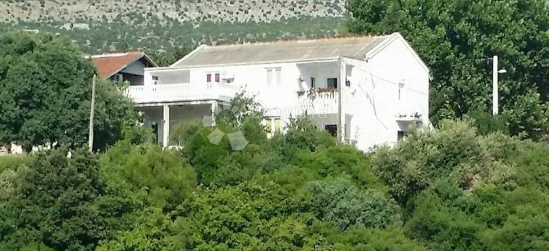 Hiša Gornji Karin, Obrovac, 215m2