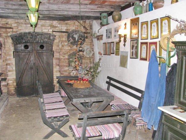 Hiša Zmajevac, Kneževi Vinogradi, 51m2