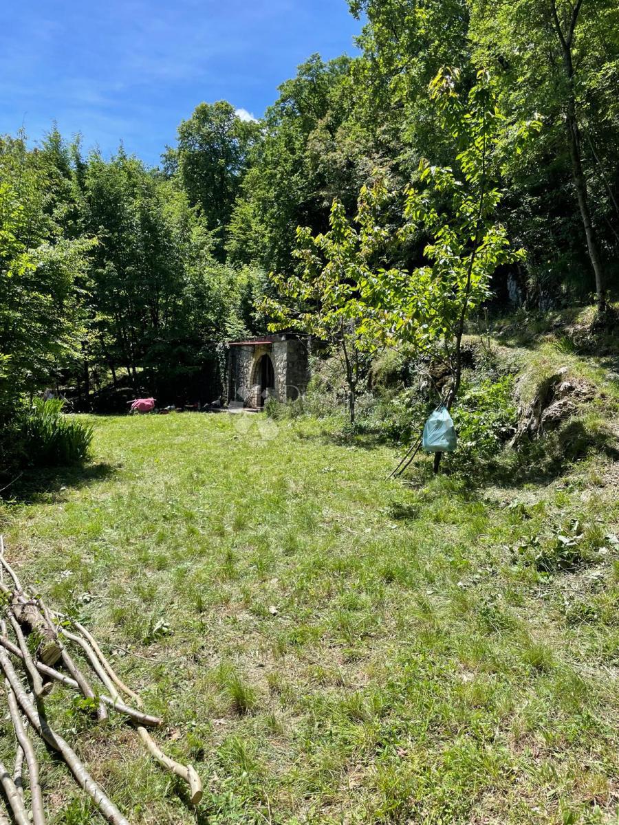 Kmetijsko zemljišče Bregi, Matulji, 1.046m2