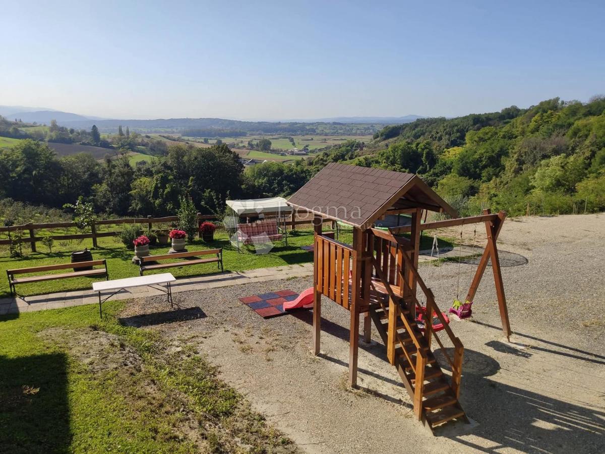 Hiša Rozga, Dubravica, 272m2