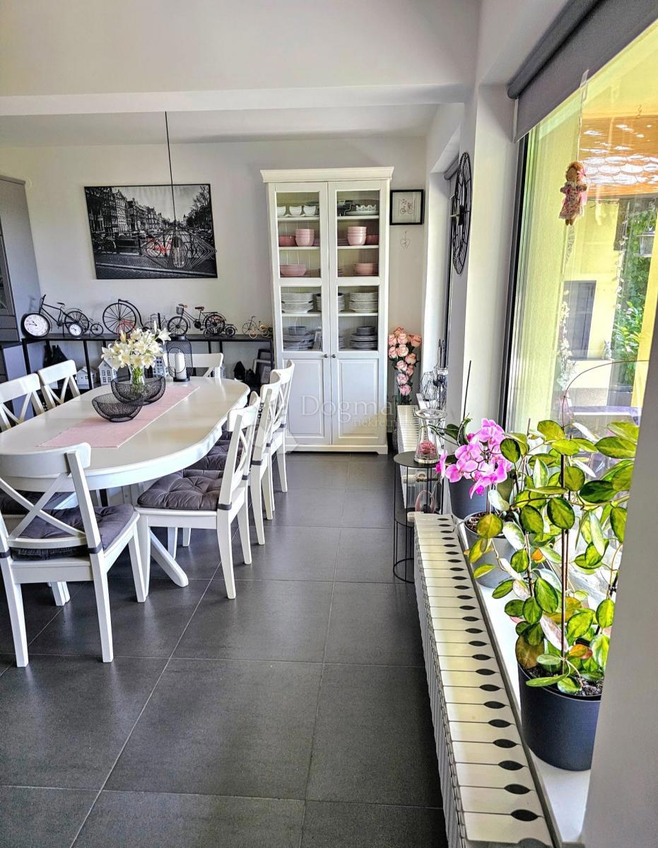 Hiša Gornje Psarjevo, Sveti Ivan Zelina, 155,04m2
