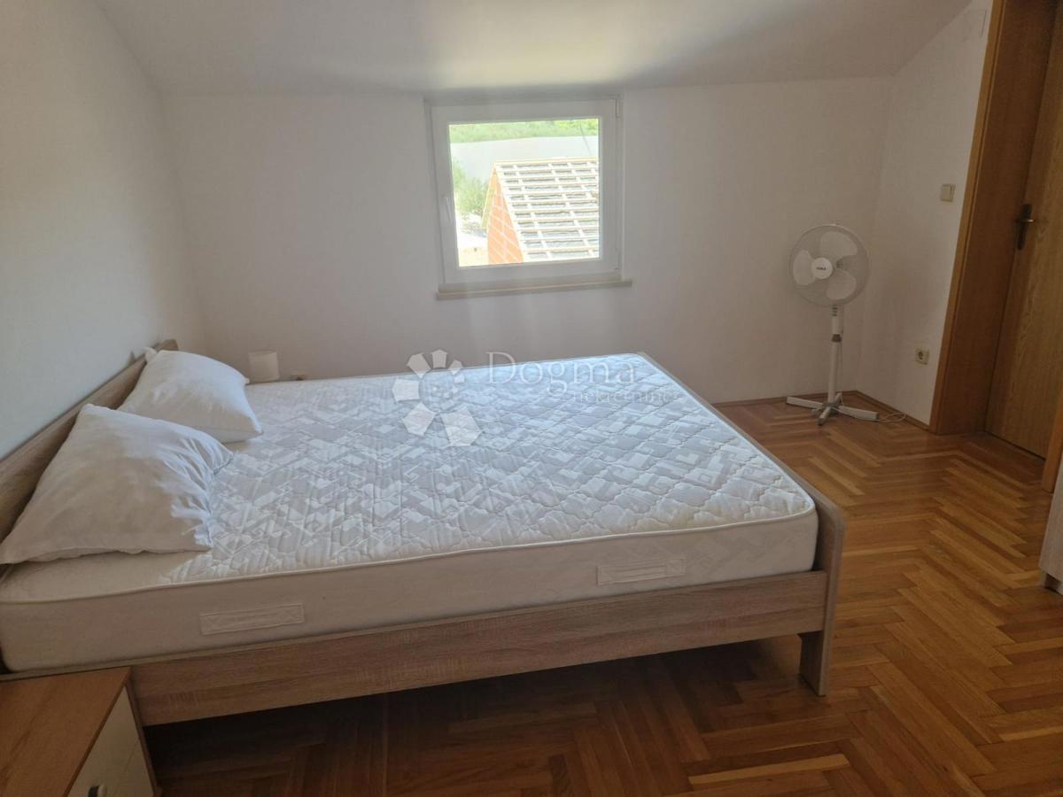 Stanovanje Sutivan, 43m2