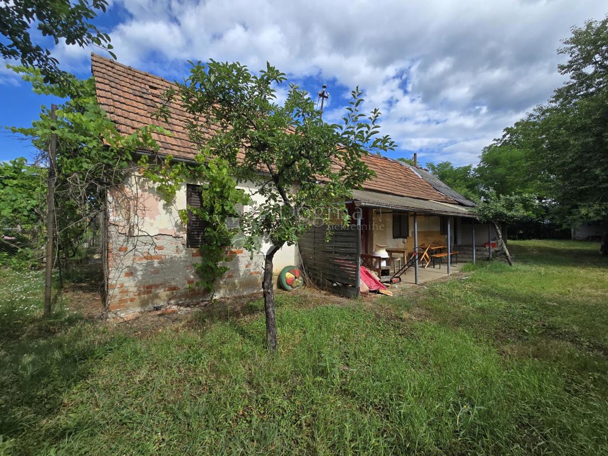Zazidljivo zemljišče Centar, Varaždin, 4.825m2