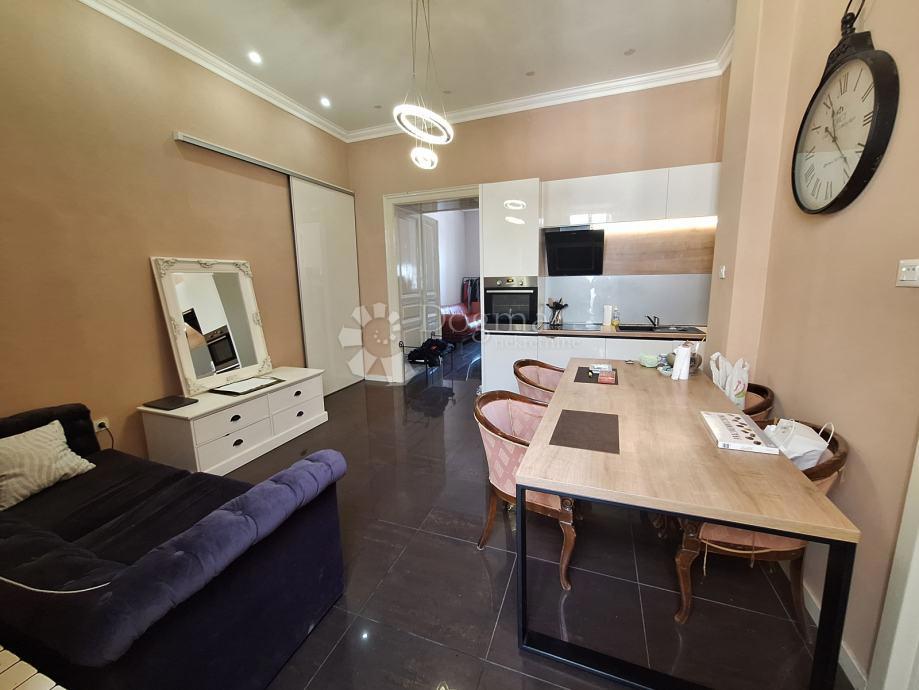 Stanovanje Gornji grad / Centar, Osijek, 60m2
