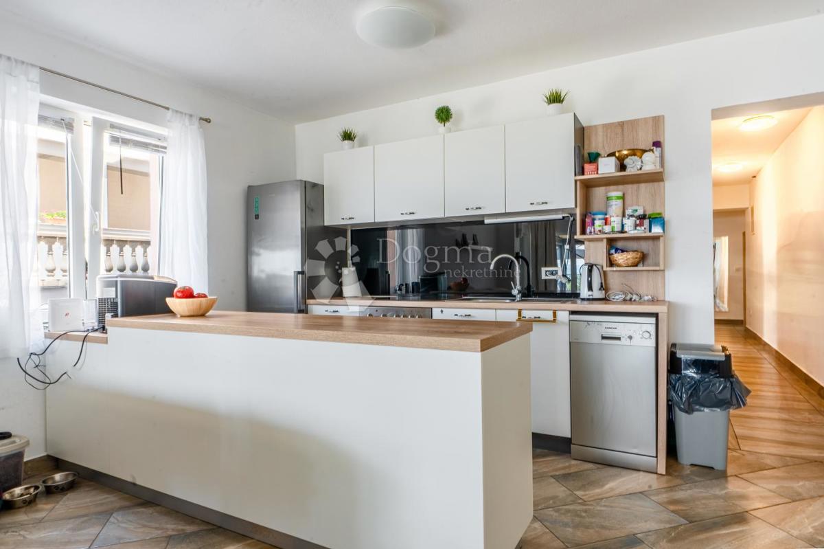 Apartma Crikvenica, 120m2