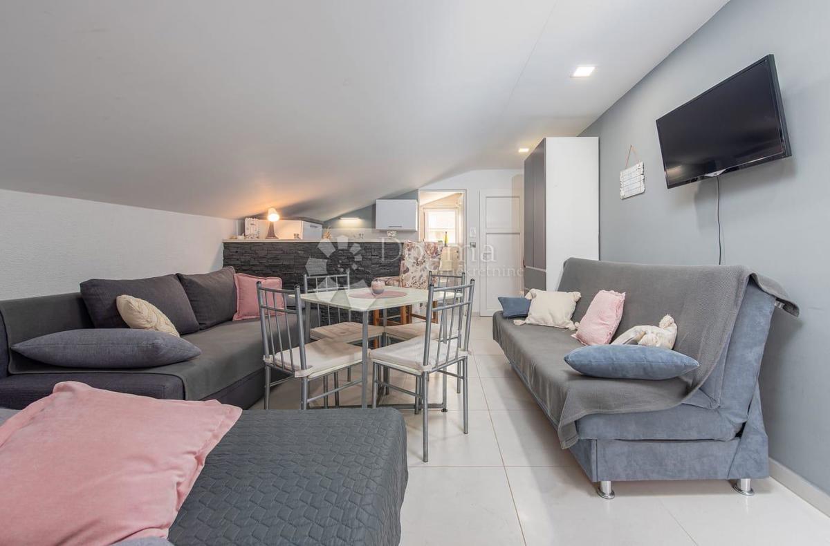 Apartma Cesarica, Karlobag, 24,52m2
