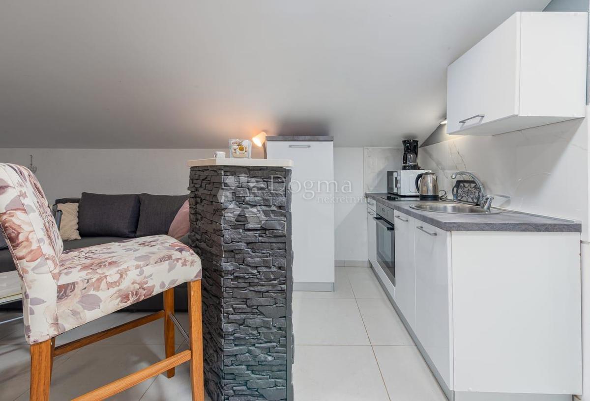Apartma Cesarica, Karlobag, 24,52m2