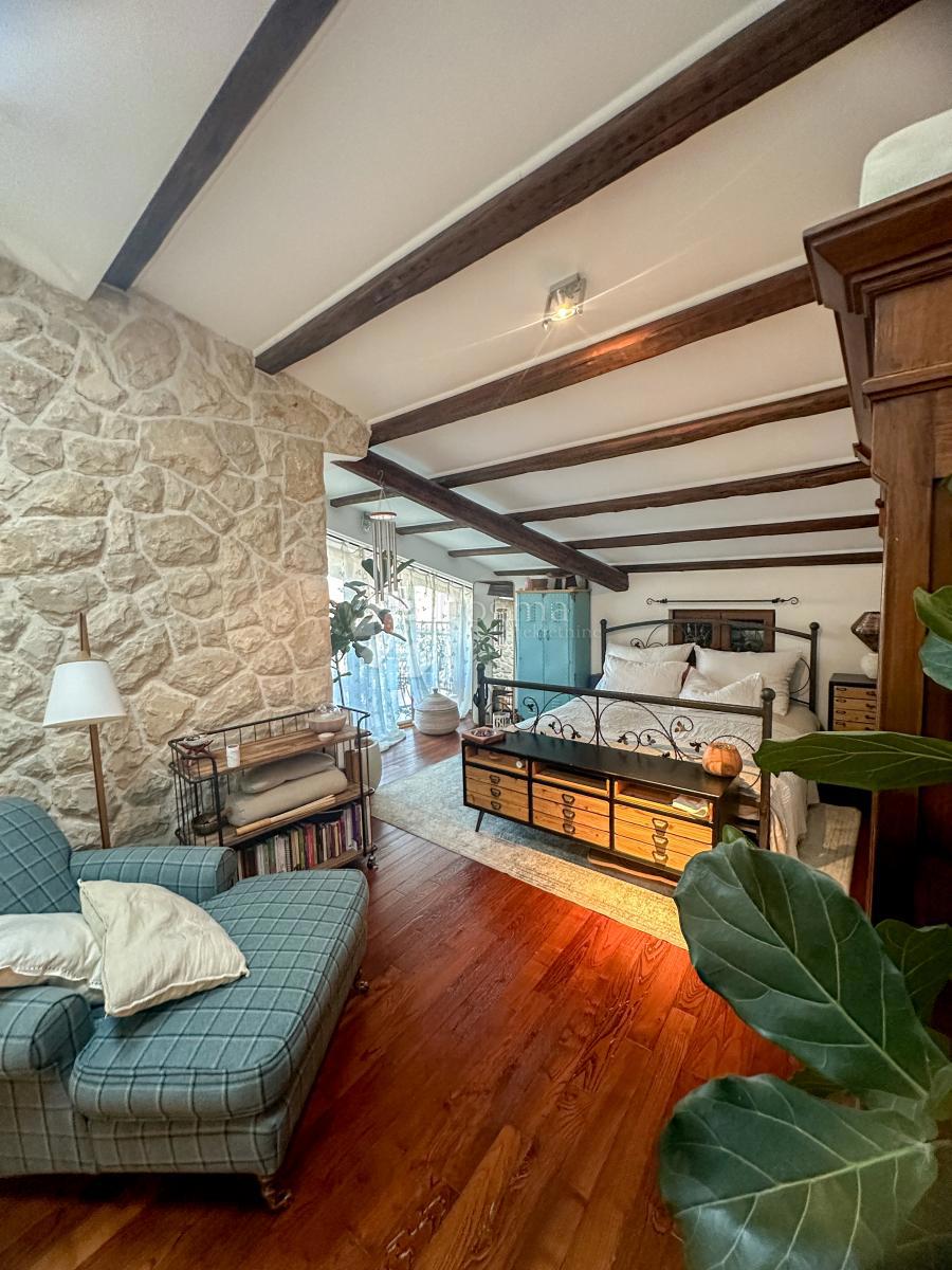 Hiša Gorica, Šibenik, 151m2