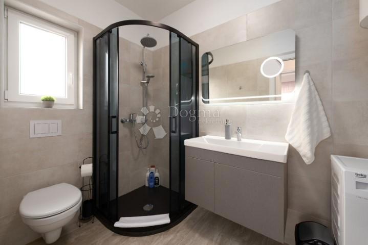 Apartma Čižići, Dobrinj, 69,25m2