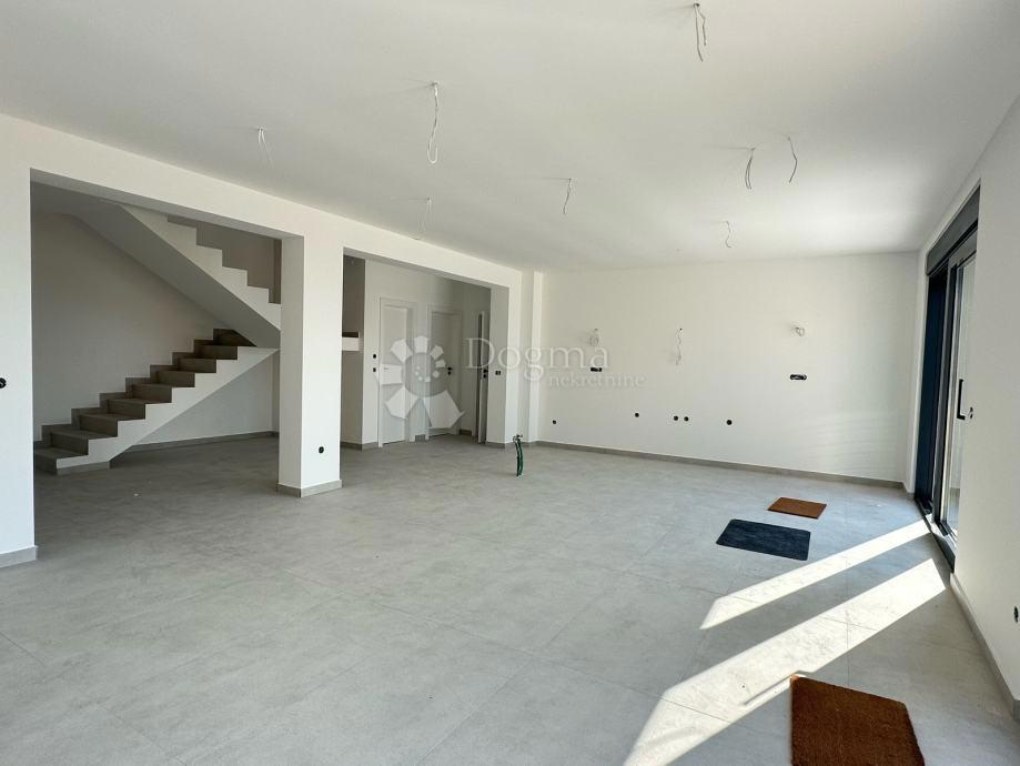 Hiša Pridraga, Novigrad, 230m2