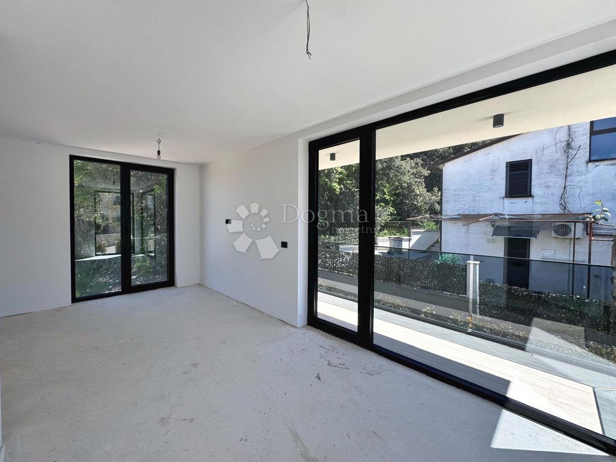 Hiša Pješčana Uvala, Medulin, 550m2