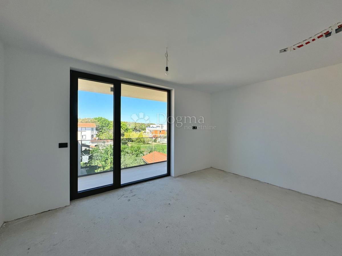 Hiša Pješčana Uvala, Medulin, 550m2
