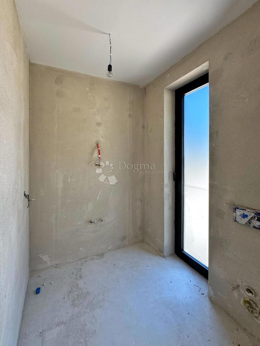 Hiša Pješčana Uvala, Medulin, 550m2