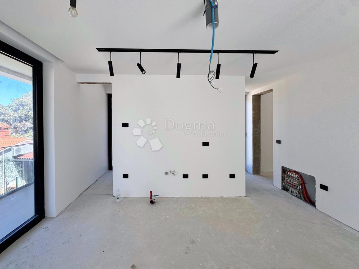 Hiša Pješčana Uvala, Medulin, 550m2