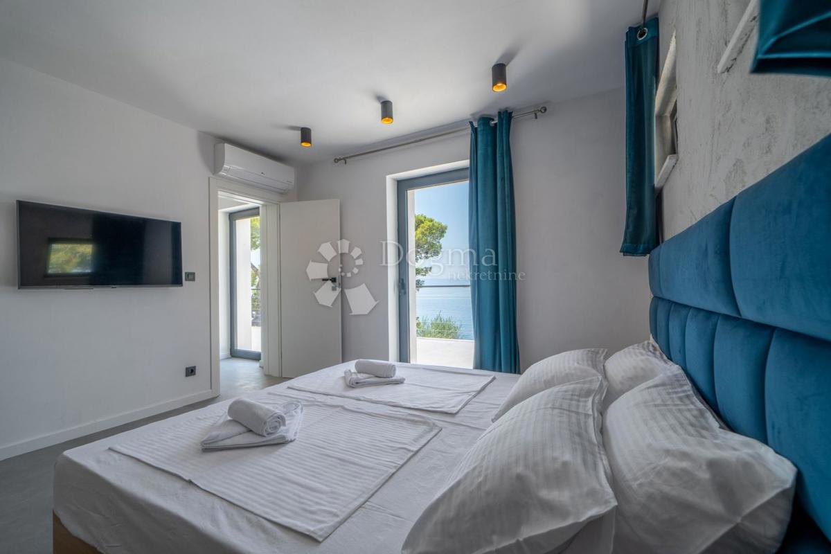 Čudovita vila ob morju na otoku Braču - Neprimerljiva lokacija