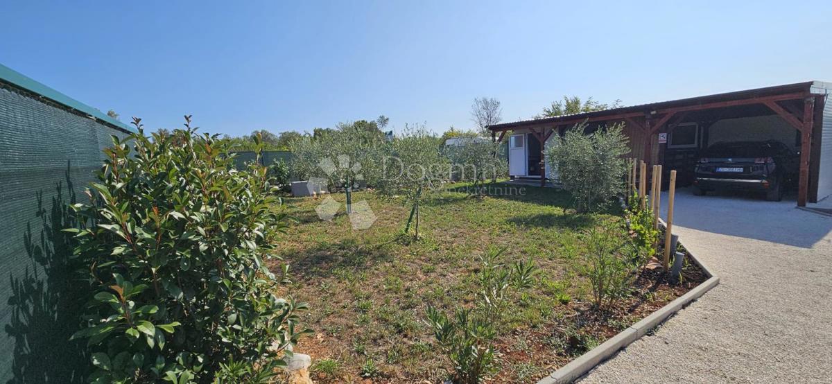 Zemljišče Fažana, 472m2