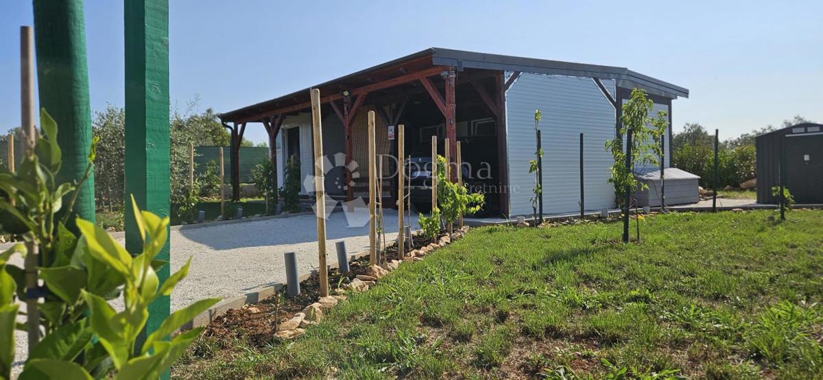 Zemljišče Fažana, 472m2