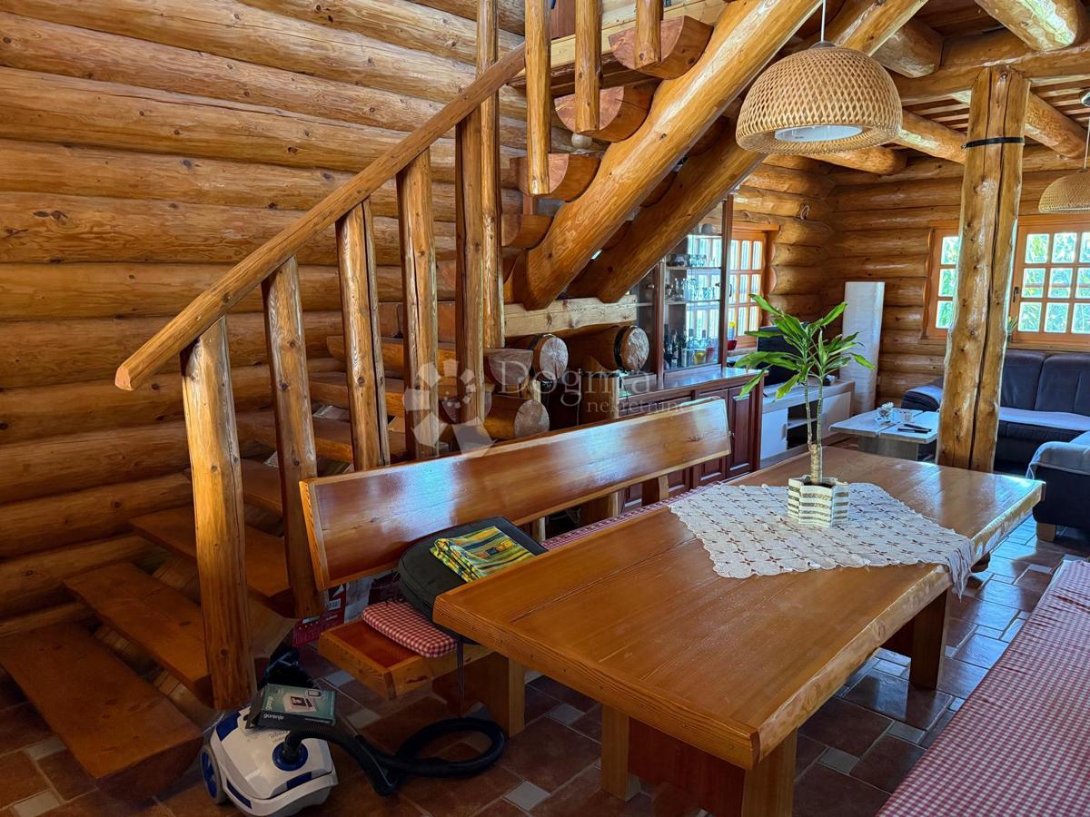 Poslovni prostor Selnik, Maruševec, 670m2