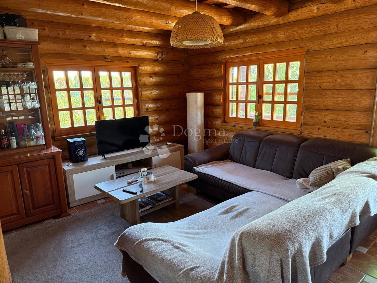 Poslovni prostor Selnik, Maruševec, 670m2