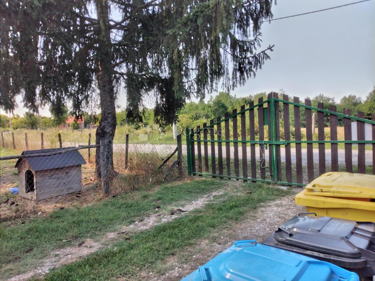Hiša Donji Hrastovac, Sunja, 144m2