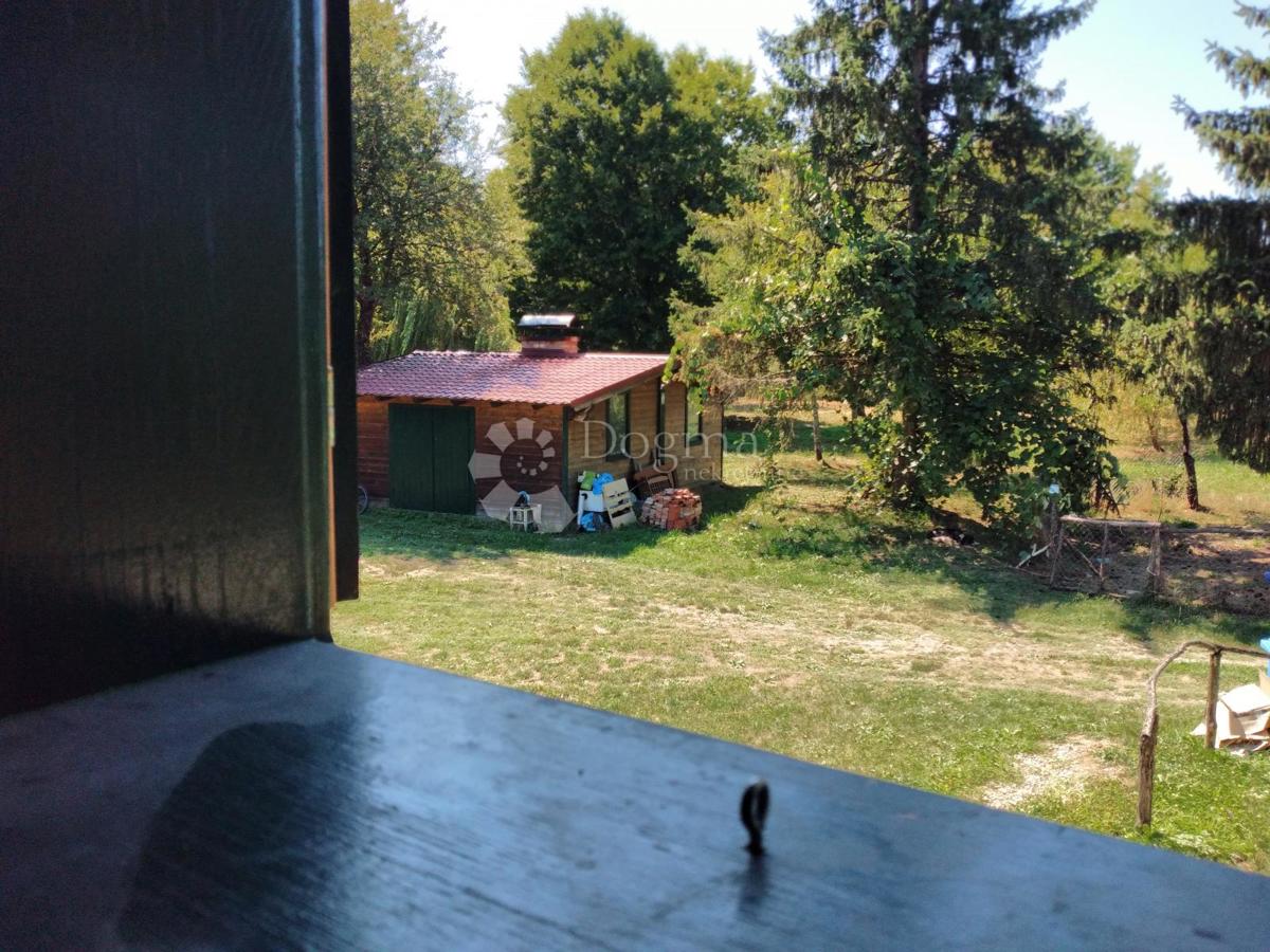 Hiša Donji Hrastovac, Sunja, 144m2