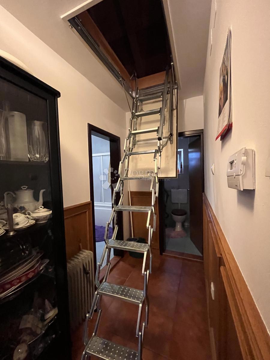 Hiša Susedgrad, Podsused - Vrapče, 313m2