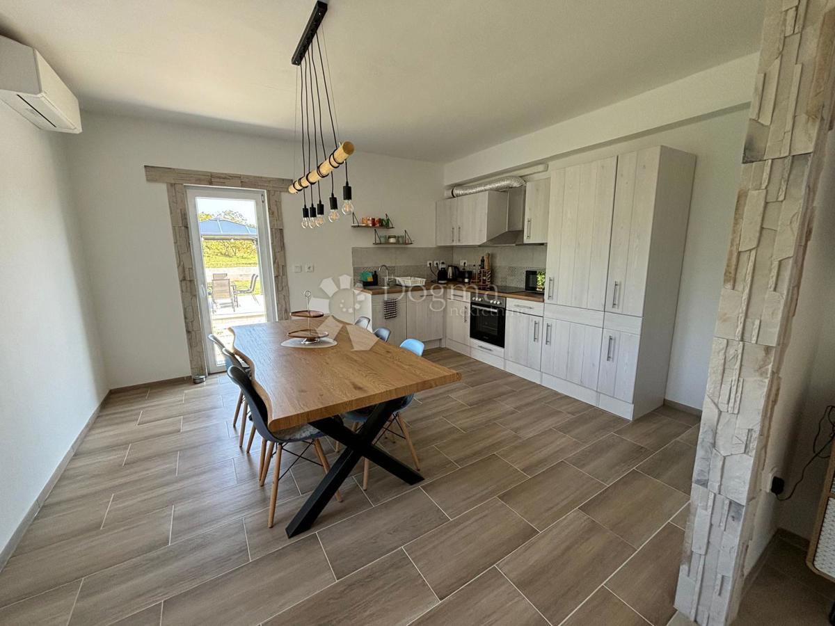 Hiša Sveti Petar u Šumi, Sveti Petar U Šumi, 104m2