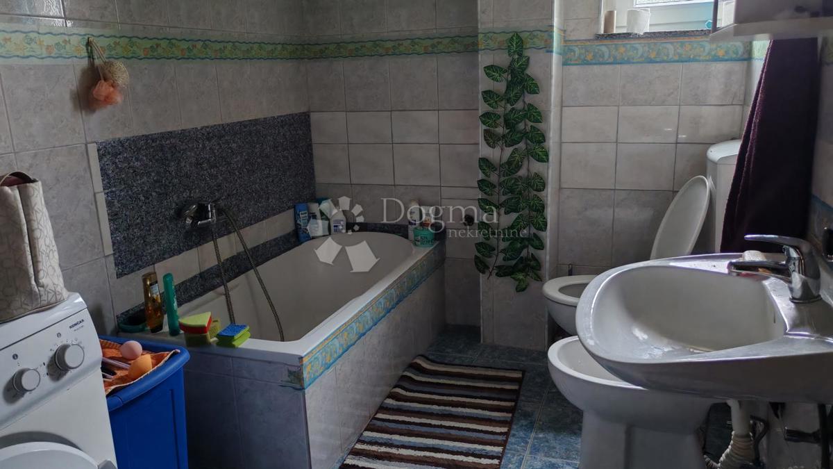 Hiša Buzdohanj, Čavle, 360m2