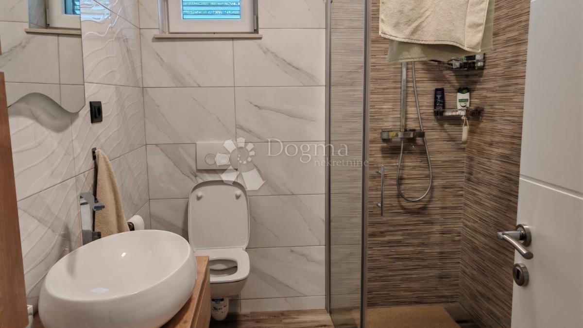 Hiša Buzdohanj, Čavle, 360m2