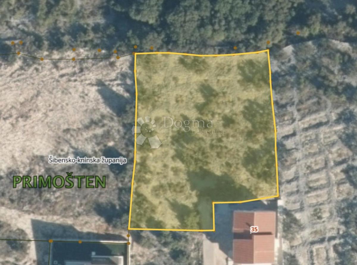 Zazidljivo zemljišče Primošten, 1.847m2
