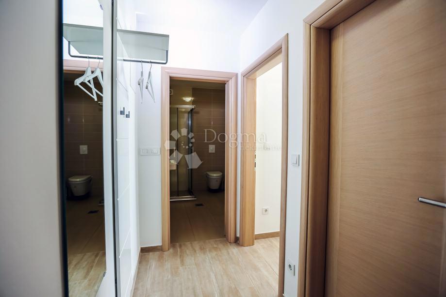 Apartma Banjol, Rab, 51m2