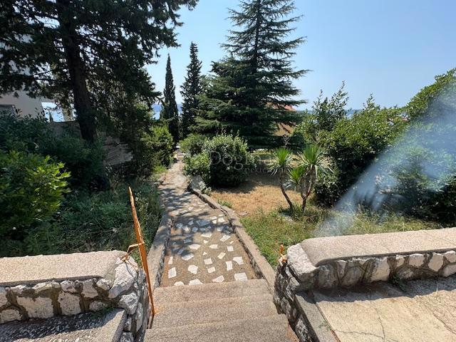 Zazidljivo zemljišče Novi Vinodolski, 1.057m2