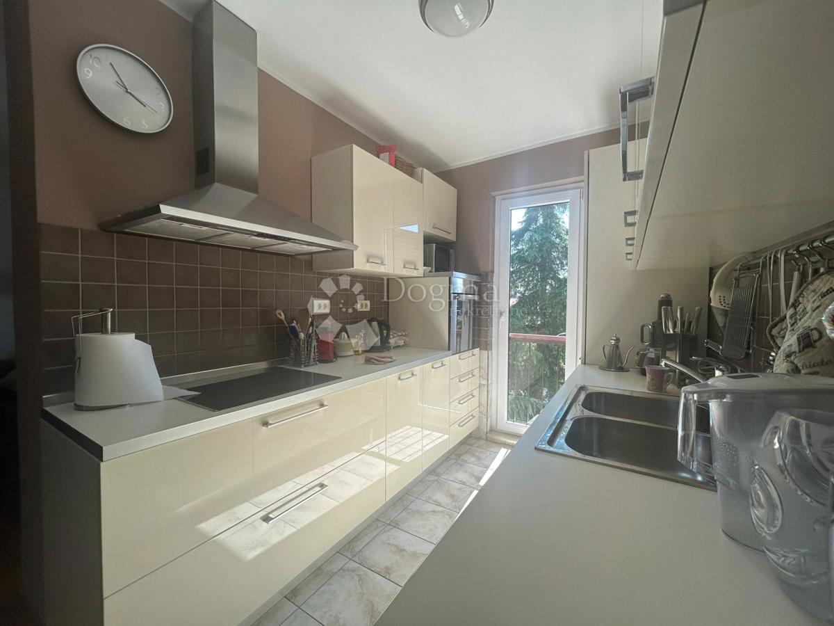 Dvostanovanjsko stanovanje v Fažani, 400 m od morja – 65 m² + podstrešje 28 m²