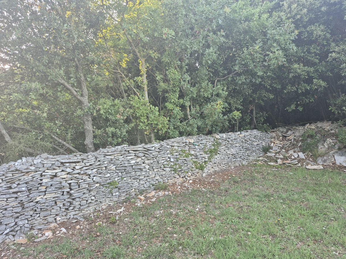 Kmetijsko zemljišče Kavran, Marčana, 1.942m2
