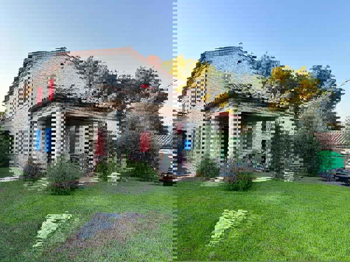 Hiša Kršan, 330m2
