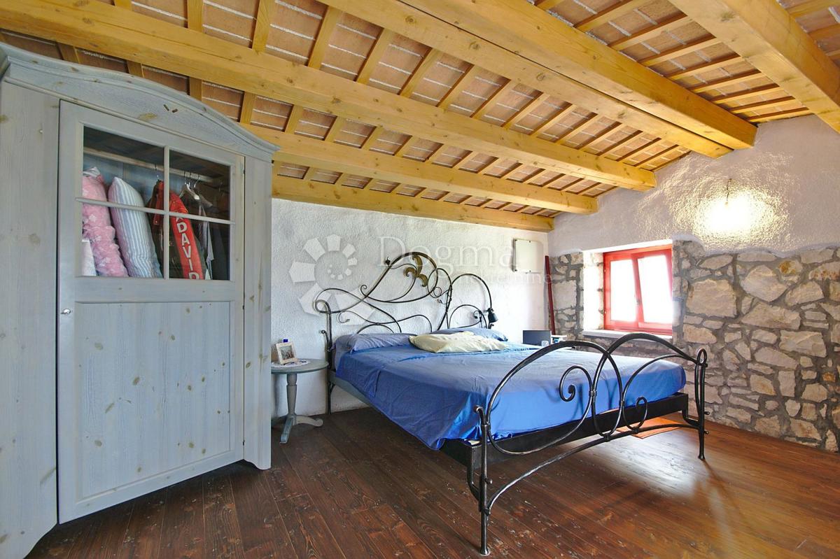 Hiša Kršan, 330m2