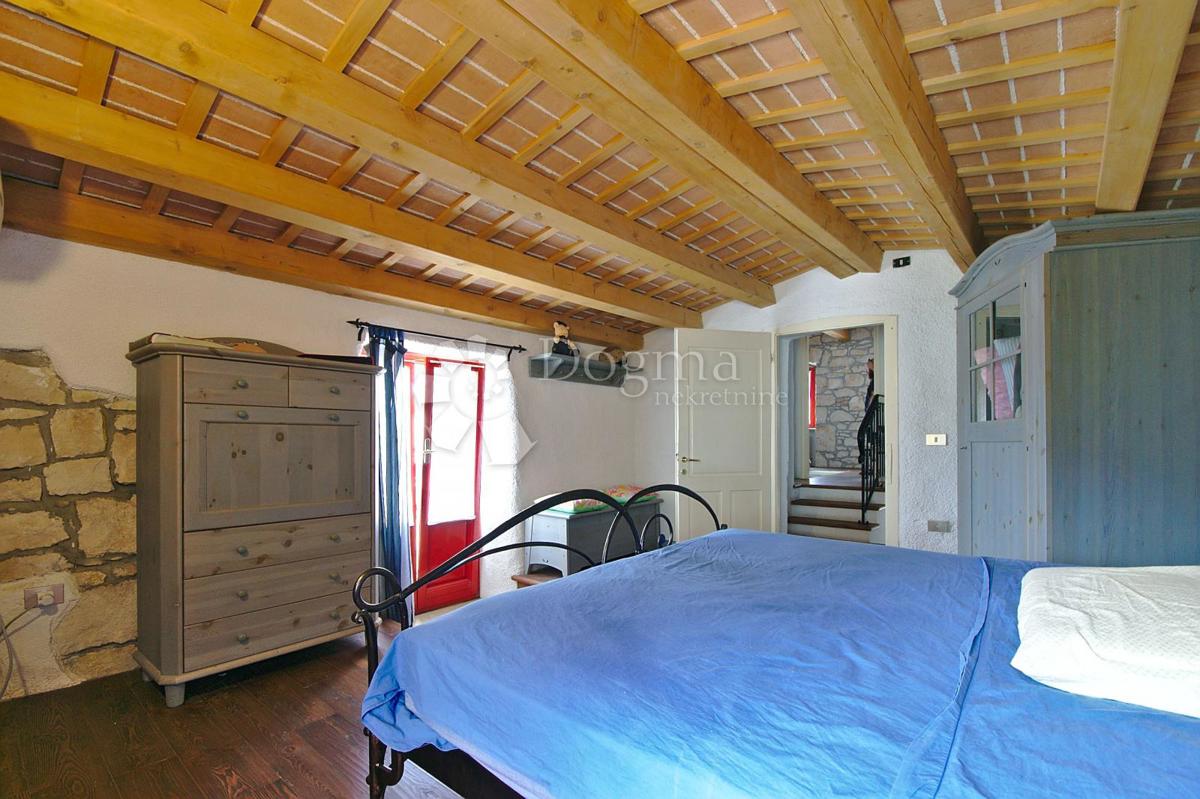 Hiša Kršan, 330m2