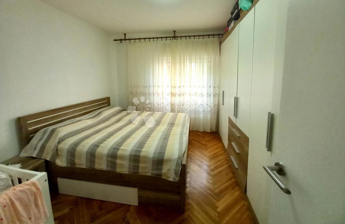 Podmurvice, praktično stanovanje na dobri lokaciji