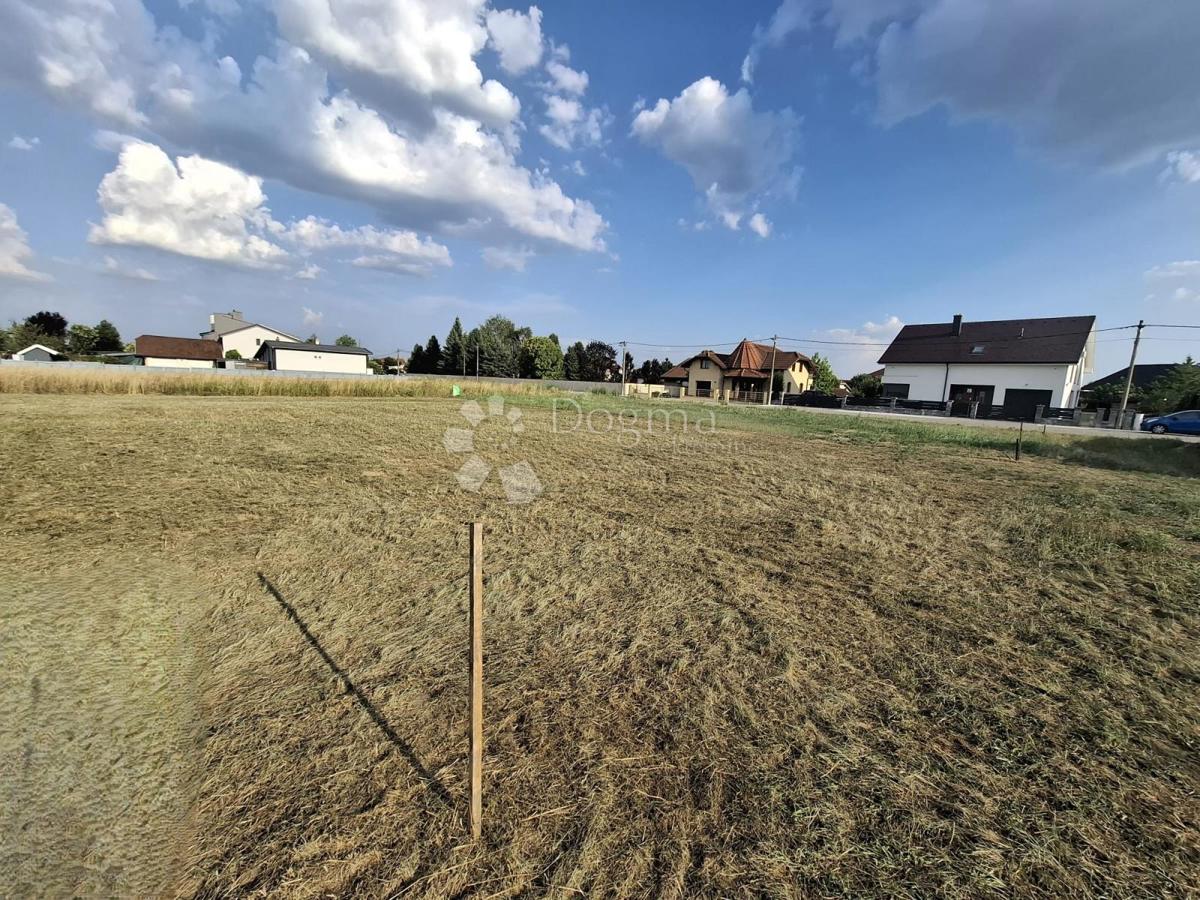 Zazidljivo zemljišče Hrašćica, Varaždin - Okolica, 1.319m2