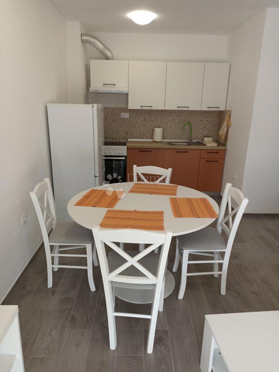 Stanovanje Kaštanjer, Pula, 42m2