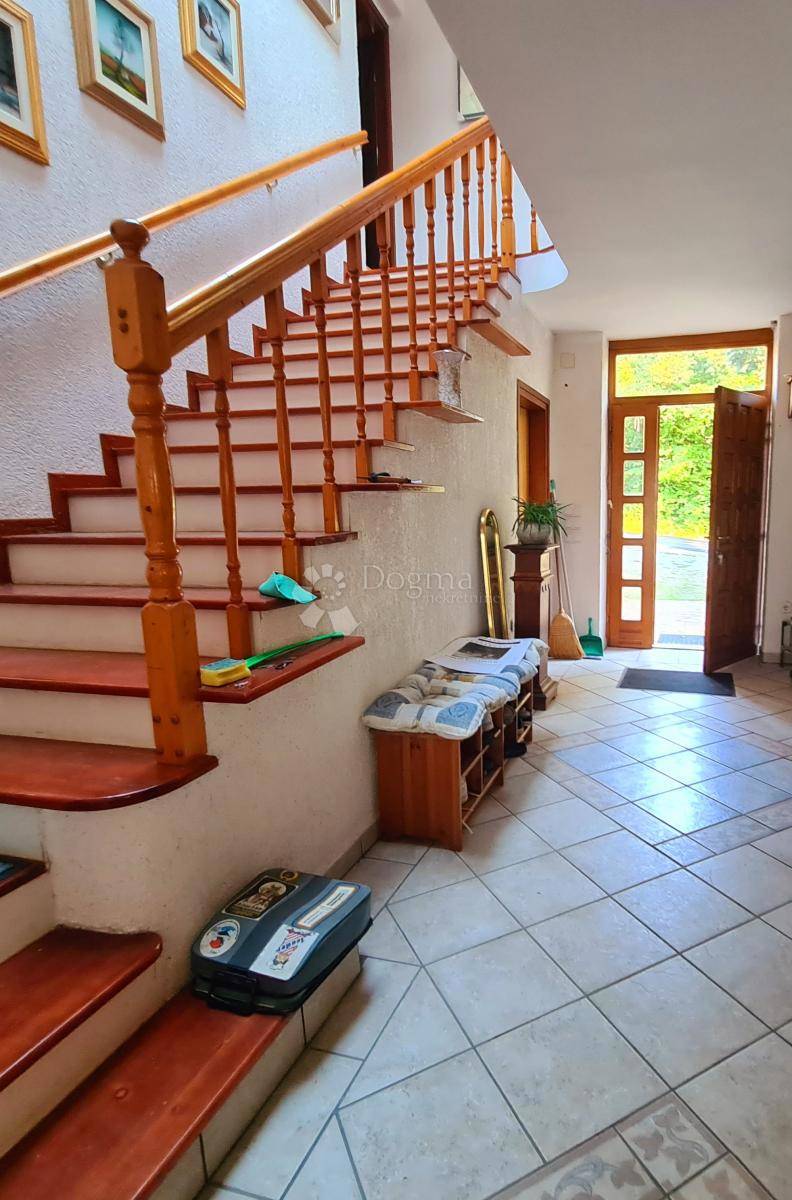 Hiša Kraj Donji, Marija Gorica, 560m2