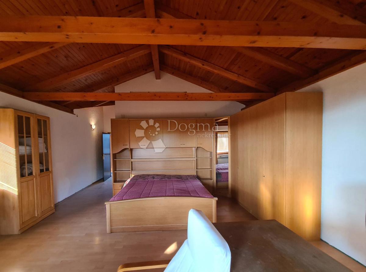 Hiša Kraj Donji, Marija Gorica, 560m2
