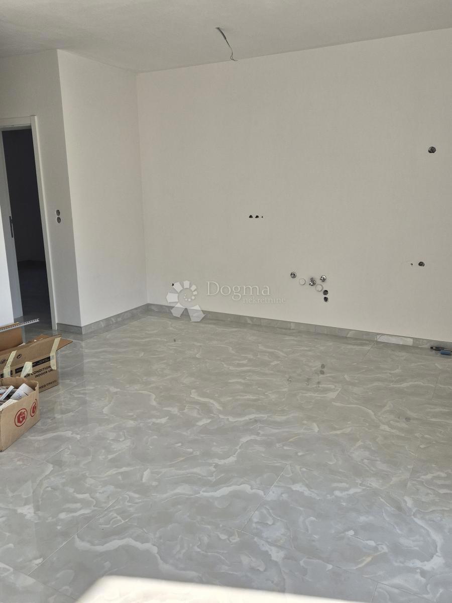 Stanovanje Seline, Starigrad, 58,07m2