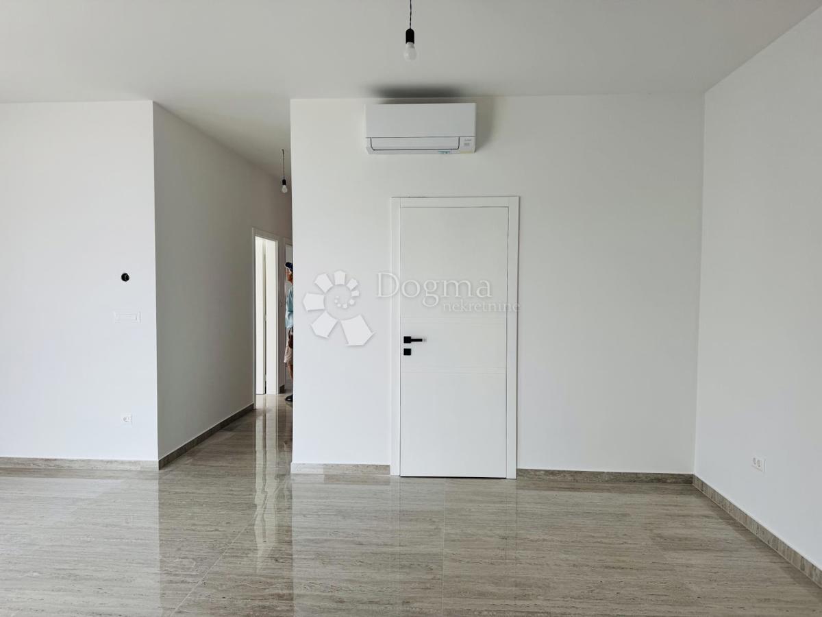 Stanovanje Maslenica, Jasenice, 81,84m2
