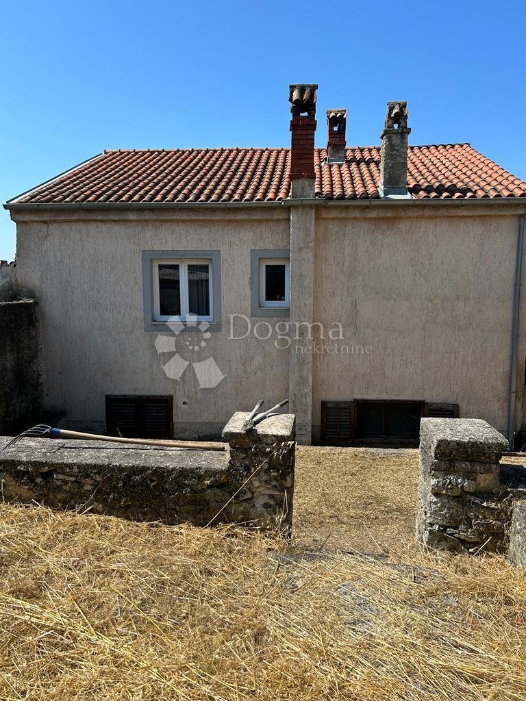 Hiša Centar, Pula, da, 177m2